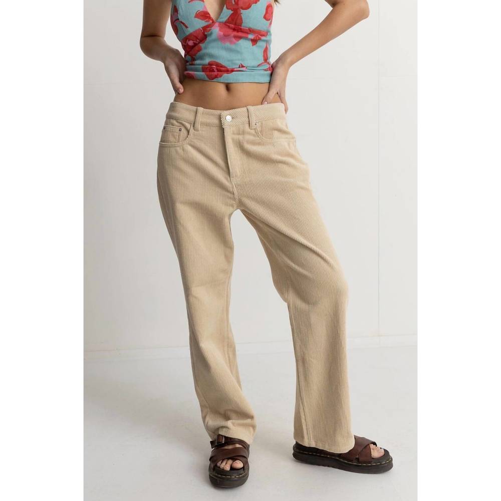 NEW RHYTHM. chloe low rise pant in cream